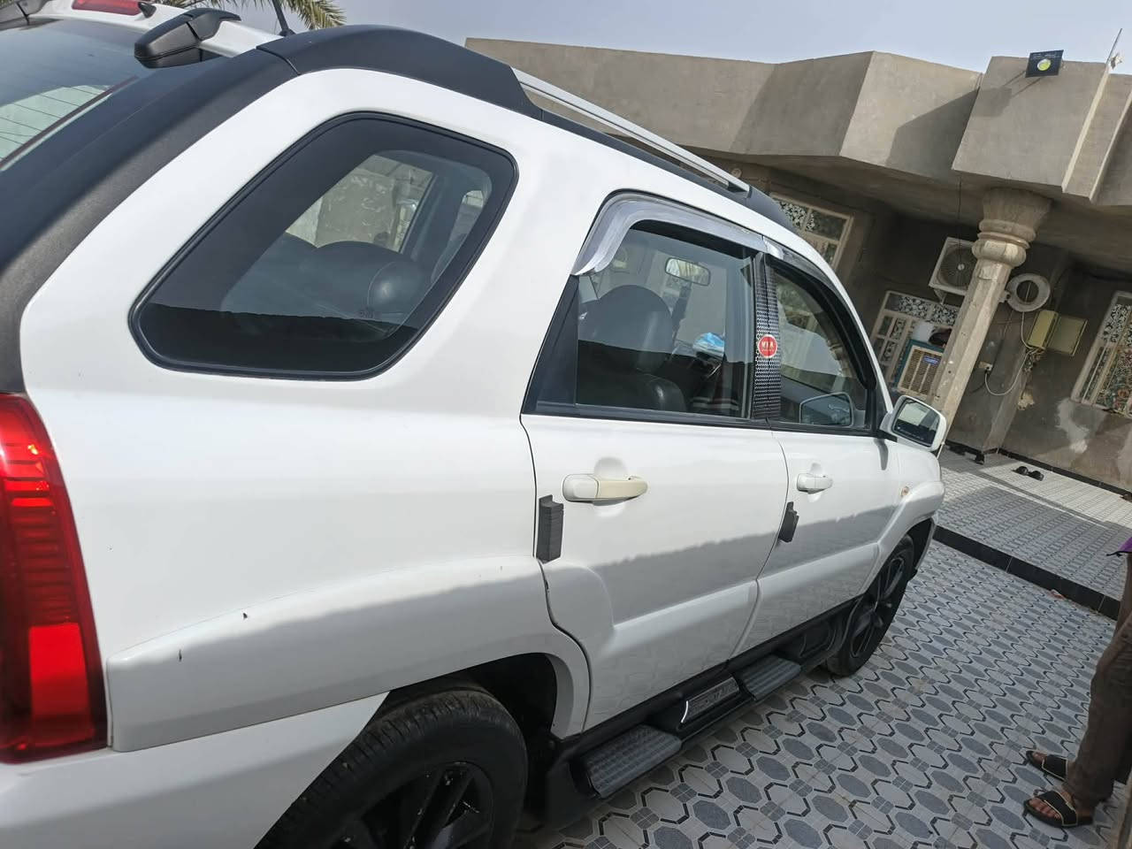 سبورتج البيع 2009كوري محرك جديد تدفئه تبريد كير تخم تاير كله جديد سياره حلوه كلش وبسمنه عنوان ديالى خان بني سعد رقم الهاتف ***********
