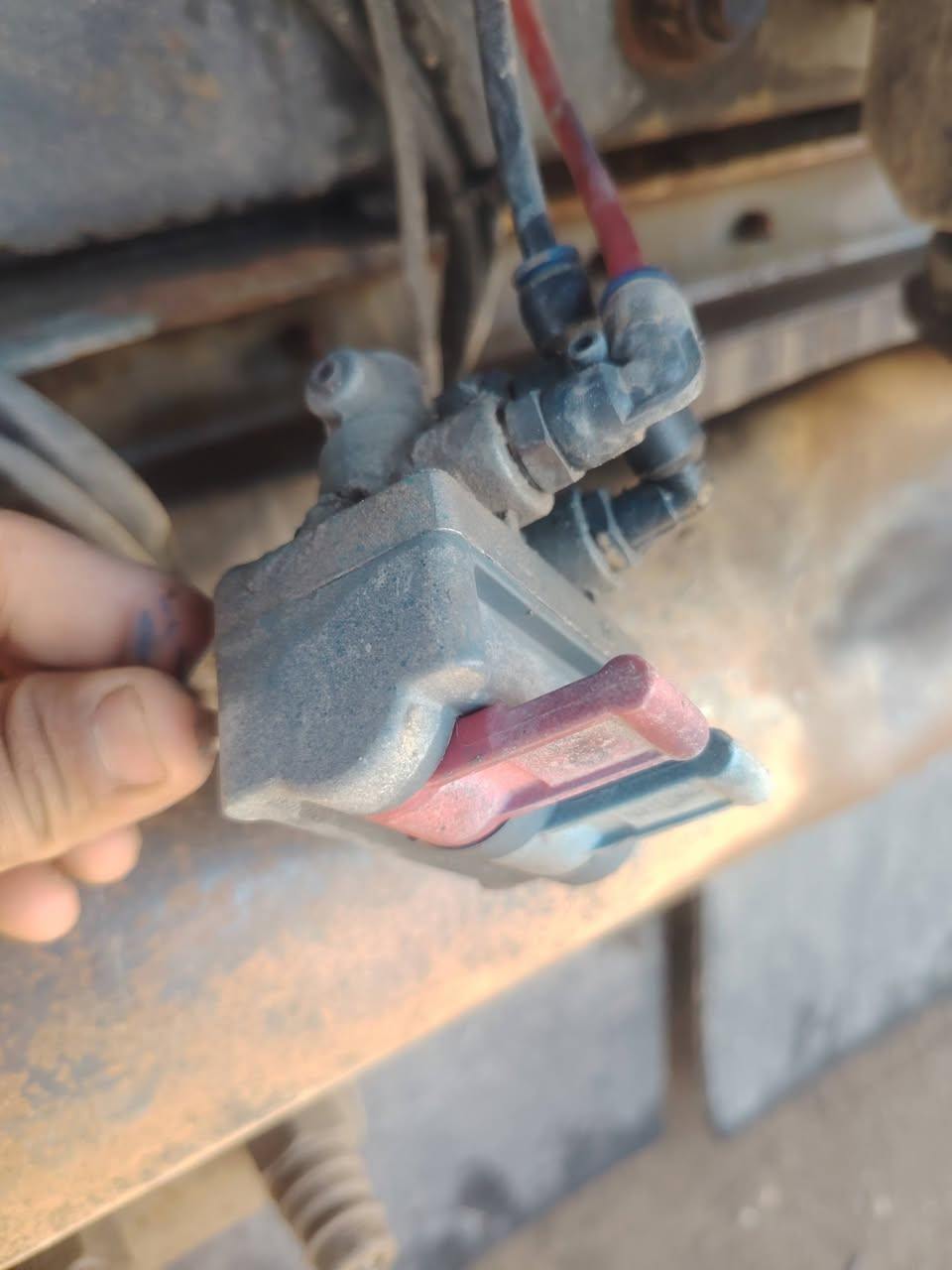 سلام عليكم هوك لبيع سعر خاص *********** العنوان بغداد تقاطع نهروان
