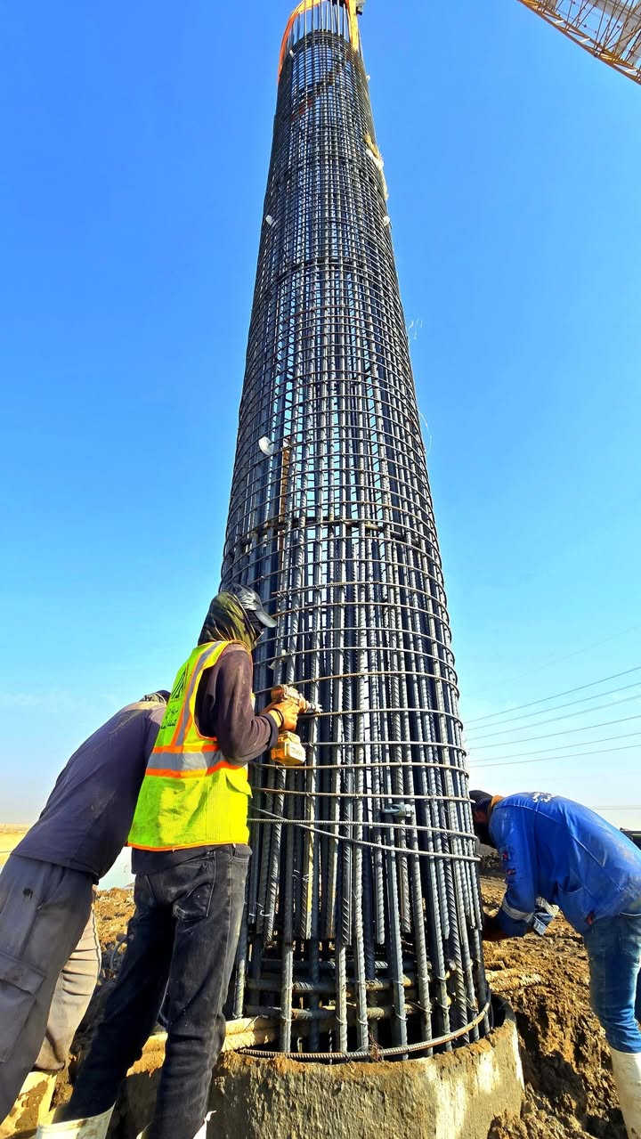 *كوادر النرجس*
استمرار أعمال حفر وتسليح وصب الركائز الخرسانية(Bored piles) 
لجسر القناة الاروائية ضمن اعمال مشروع الطريق الرابط بين طريق الشلامجة الدولي والطريق الحولي
في قضاء شط العرب


**إذا كنت صاحب هذا الإعلان وتريد حذفه لأي سبب، رجاءا أرسل رسالة إلى الدعم الفني**