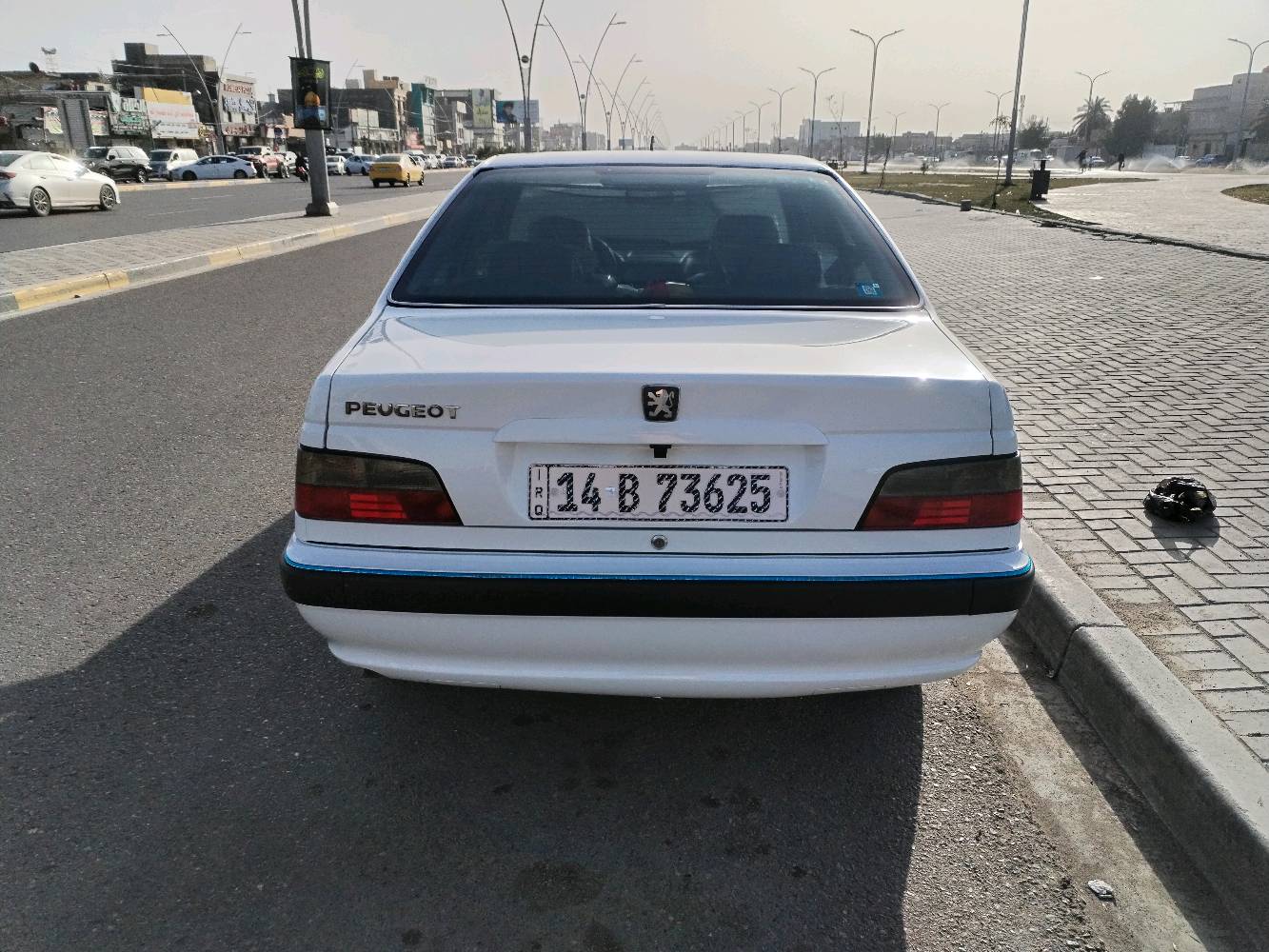 بيجو بارس موديل 2025 حره بأسمي صار 3اشهر من استلمته من الشركة السيارة ماشيه 12الف كفالة عامه ماعده كم زلغ ولد الحرام زلغوه بمفتاح حسد عيشه مايبينن بل صور مواصفات السيارة دبل ايرباك السائق والعبري انذار سرقة تقفيل البيبان تلقائي عند التحريك اشاير بل مري تحكم بل مري كامل نضام اي بي اس مانع انزلاق ويل كب خمس تايرات دوشمه ارضيه جلد الصندوك جلد مكينة 1800 الف وثمنميه السعر 96 وبيه مجال قليل السيارة صارت عليه بشده هيه ورقم تحويل ثاني يوم مكاني البصرة القبلة رقم تلفوني *********** متواجد وتساب شريحة