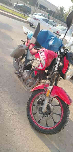 شاينك ربع للبيع مرقمة باسمي بغداد
بيها ملاحضة وحده بسيطة لاغير بكفر الايمن
دراجة ماشية عشرين الف وقابل لزيادة
نضيفة تزويد مرتب وبي فائدة ك جامة وغيرها
مابيها اي. نقوصات تايرات جبلية 

السعر مليونين و400 قفل قفل قفل مابي ربع ينزل
دراجة صارلها ٨ اشهر يمي شغلي بيها كلش خفيف

المكان بغداد مدينة الصدر حي اكد رحمة
الرقم ***********
ماحب اكتب بعد تجي تشوف بعينك ما تعجبك كروتك عليه بغداد
