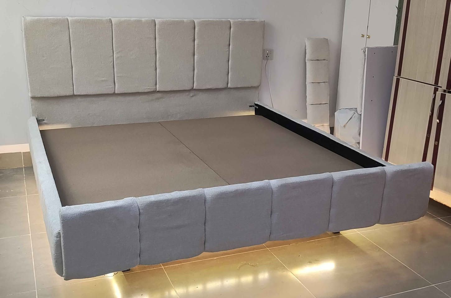 سیسەمی سیحری یان هەوایی بەجوانترین دیزاین و ژێری ئاسن و تۆکمە دەستکردی خۆمانە گڵۆپی لیدی لە ژێرە نرخی 180 هەزارە بێ دۆشەک لە سلێمانیم
گەیاندن  و بەستن تەنها 5 هەزارە بۆ سلێمانی
*********** السليمانية, العراق
