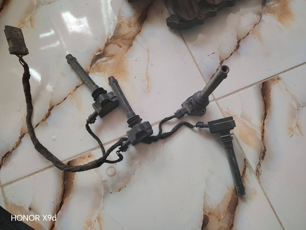 السلام عليكم
غراض سمند دنا مستعمله شرط الشغل
دكشن بارده كامل مع جويتر ونوزلات
بور ستيرن
مجاول وفيشهن كاملات
استفسار ***********
مكان سماوه وبغداد بحكم عملي
