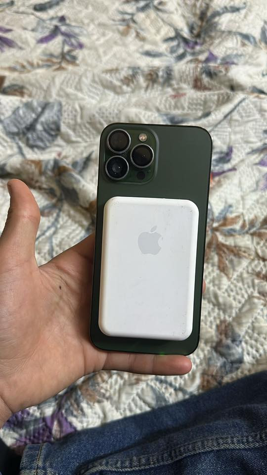 شراي اقري المنشور
السلام عليكم  ورحمة الله وبركاته
جهاز 13pro max نضافه80‎%‎
جهاز مستبدل باترد درج أوله مايصرف شحن مره او مرتين تشحن بل يوم حسب الستخدام 
وشاشه جي إكس معروفه بل سوك  120 دقته 
ذاكره 128
جهاز نضيف شرط شرط لا يصرف شحن ولا ابد 
معه كيبل شحن جوكر وباور ماكسيف  شرط سرع الشحن ومايشوف شحن يطول اكثر من شحنه وكفر ماكسيف 
وعدسات اصليه  شرط شخط مابي الصاصي 
عنوان كركوك طريق بغداد قرب مجمع بوليفارد
تواصل ***********خابر وتدلل 
سعر 425وبي مجال الشراي
