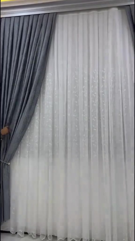 مشروع أخوي بلال الجديد  (بلال للستائر)  يكول نعمل على جميع أنواع الستائر يعني البرده مسوي تخفيضات تأخذ برده ينطيك ٤ مجانًا   أسعارنا مناسبة سارعو في الحجز       الكمية محدودة ***********رقم اخوي بلال  عسل طبيعي هم عنده هذا فيدو توضيحي عن شغله
