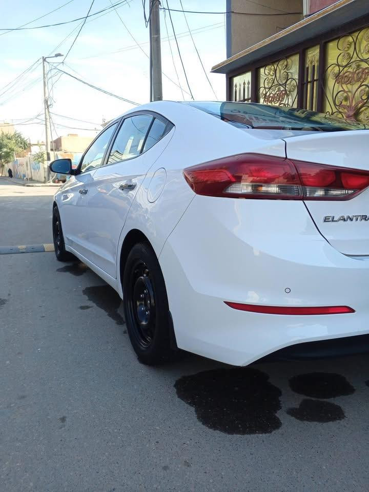 سلام عليكم النترا 2018
متومه سليماني 

مكفوله كير مكينه خير من الله

بانزين مكينه 1800دكش عالي 

سياره سبورت رياضي 

كشنات حضن. 

تدفه وتبريد فول ويه سويج 

سعر 65

مكاني البصره. 

 وتساب ***********
