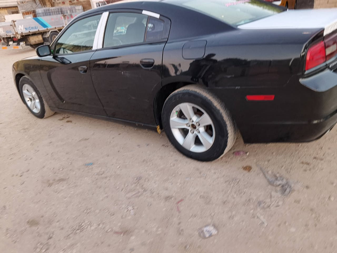 سلام عليكم مكلف بالنشر جارجر 14اصل بااسمه شخصيا مكينه كير جدد 3600 حداديه جديده تخم تاير تبريد ثلج احله من الصوره السياره مانقصها شي السعر 125 وبيه مجال واذا مراوس بتسكي جارجر اراوس مكان البصرة للاستفسار ***********
