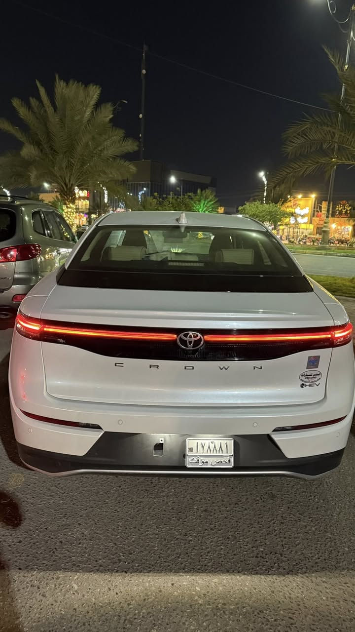 سلام عليكم 
كراون 2025  ساز ماشيه 1500 رقم بغداد. 
مراوس فقط  وي رام او سلفرادوا 2022 وفوك￼
***********
