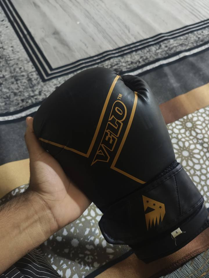 جيس ملاكمة 120cm جلد وزن جدا ثقيل وياه جفوف اصليات باكستانيات مع باندج 5امتار سعرهن 80 قفل
ايضا موجود قناع تنفس لتطوير لياقة والقوة الرئتين والتنفس سعر القناع 25 بي 3درجات ويرهم لكل قياس رقم الهاتف (***********) البصرة, العراق
