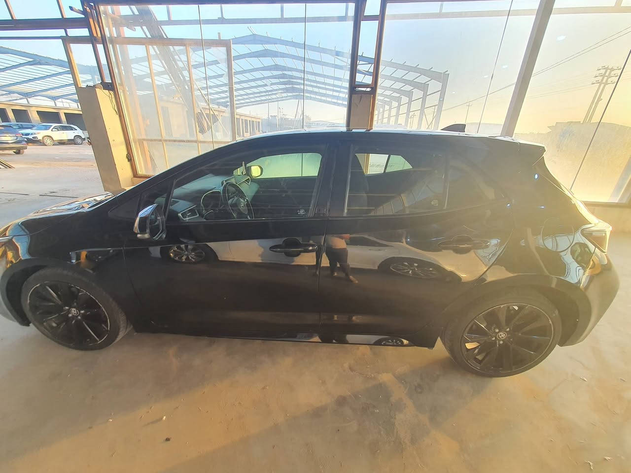 للبيع او مراوس

كورلا هاج باك

موديل /٢٠٢٢

فول مواصفات 

بدون رقم 

تحكمات ستيرن جهتين

شفتات ستيرن

Crouseمثبت سرعه

بجم زنون بلادي

بك لايت led

 رادار أمامي 

كامره دواره 

شاشه جبيره

بصمه 

اشاره بلمري 

سياره مابيهه اي نقص 

تخم تاير بيهه جديد 

تترقم جميع محافظات 

ضربتهه باب سايق وباب الوراه 

السعر /١٢٥ وبيهه مجال وبلخدمه 

للاستفسار/***********

المكان /كوت الخاجيه
