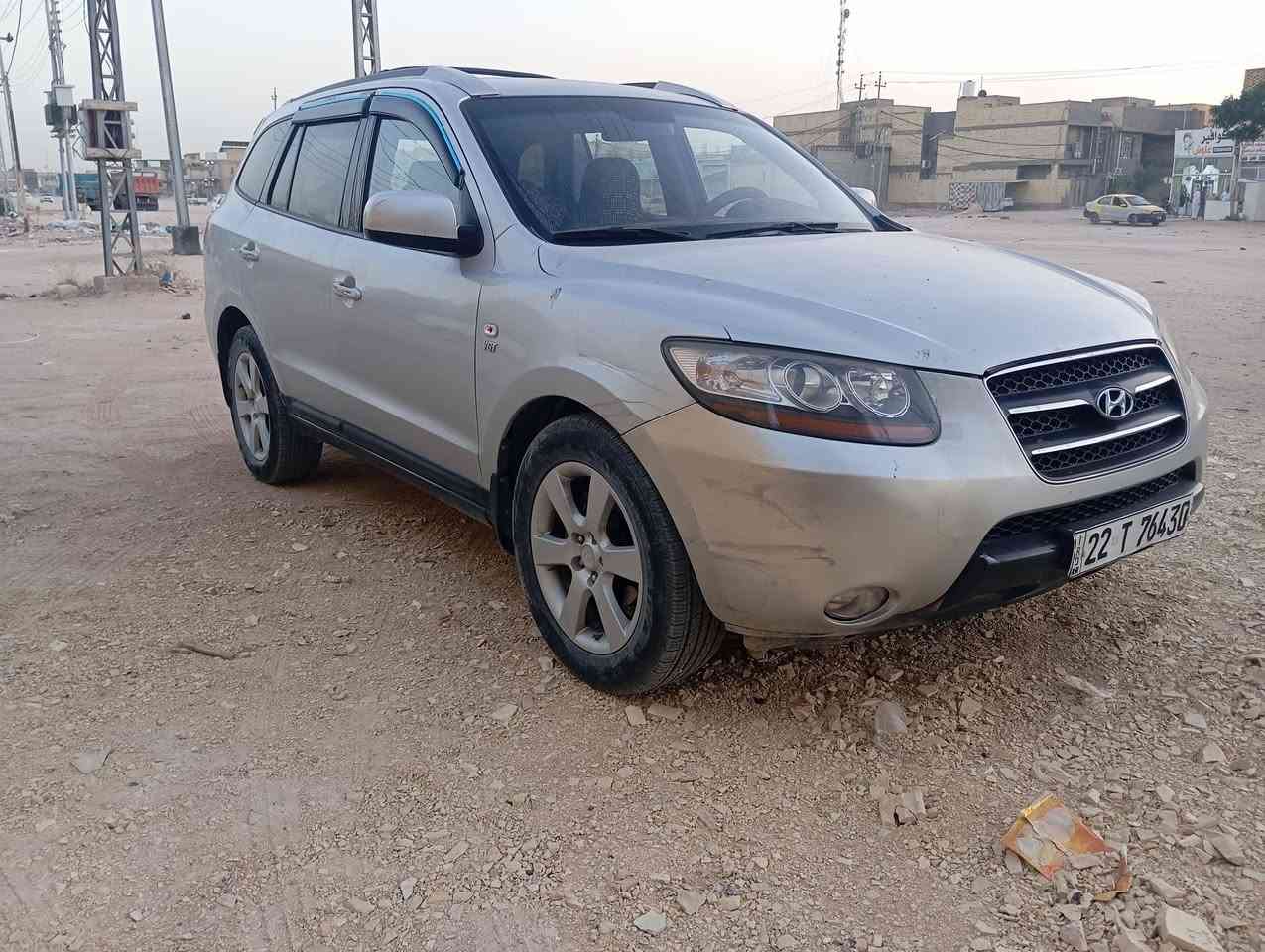 للبيع سنتافي ٢٠١٠ كاز 
بيها كصة جنطة
سوبر جارج
متؤمة طبق الاصل 
٥٠ ورقة وبيها مجال 
مكانها نجف 
***********
