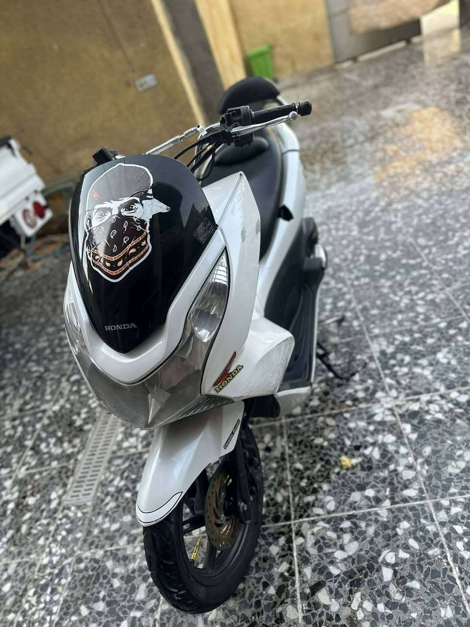 دراجه بي سي إكس جيل لأول درجه كفاله عامه فقط هاذه ضربه ب كفرات موضحه داخل صور دراجه انضف من ب صوره السعر 12 وبيه مجال بسيط المكان بغداد المعامل العماري متواجد فقط وتساب وتصال على رقم الهاتف
***********
