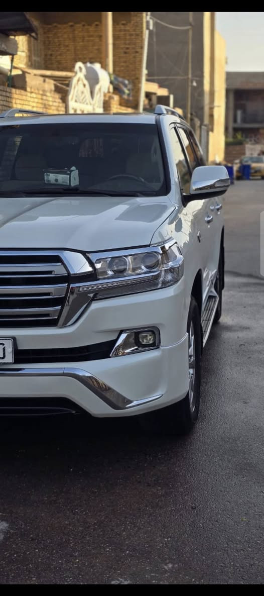 السلام عليكم/ لاندكروز مديل 2010 سياره كلش جديده بمعنى الكلمه تحديث قطع اصلي شرط بدون اي حادث رقم مميز بسمي نكليزه هزه جديده مكاني كوت للاستفسار ***********
