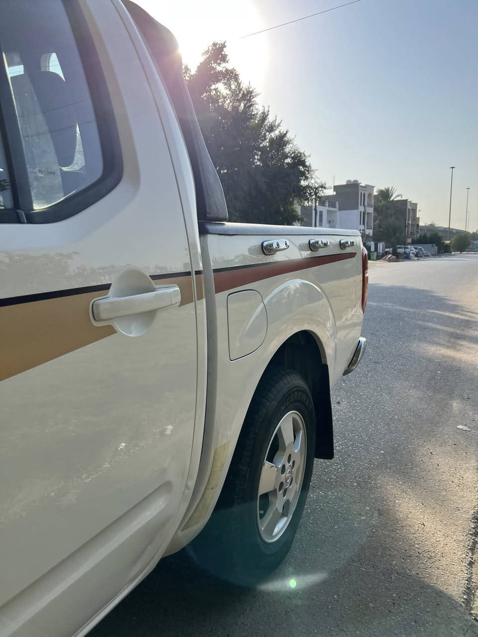 السلام عليكم
نيفاره 2014
خليجي 
سيارة جاهزة كير مكينة جدد
بيها صبغ مكانين بالحافة جاملغ وحافة الباب
غير هاي مكفولة 
سعرها 125 ورقة وبيها مجال 
مكاني بغداد حي الجامعة او الكريعات
***********
