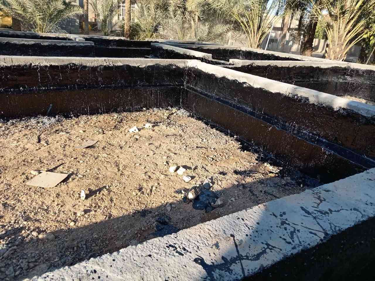 سلام عليكم يوجد جير التجير سطوح والاساسات سعر البرميل 60 كرسته وعمله الاتصال ***********
