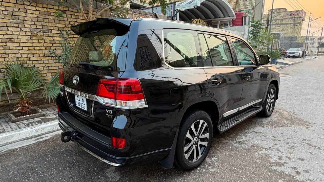 لاندكروز موديل 2019GXR
شركة جيهان 
كفاله عامه حته الدعاميات 
مغلفه نانو 
ماشيه 140
فول مواصفات باب خلفي كهرباء 
8 سلندر 
باسمي رقم جديد وهزه جديده
مكانه البصره 
0️⃣7️⃣7️⃣2️⃣2️⃣9️⃣9️⃣9️⃣9️⃣2️⃣7️⃣
*********** رقم الهاتف البصرة, العراق
