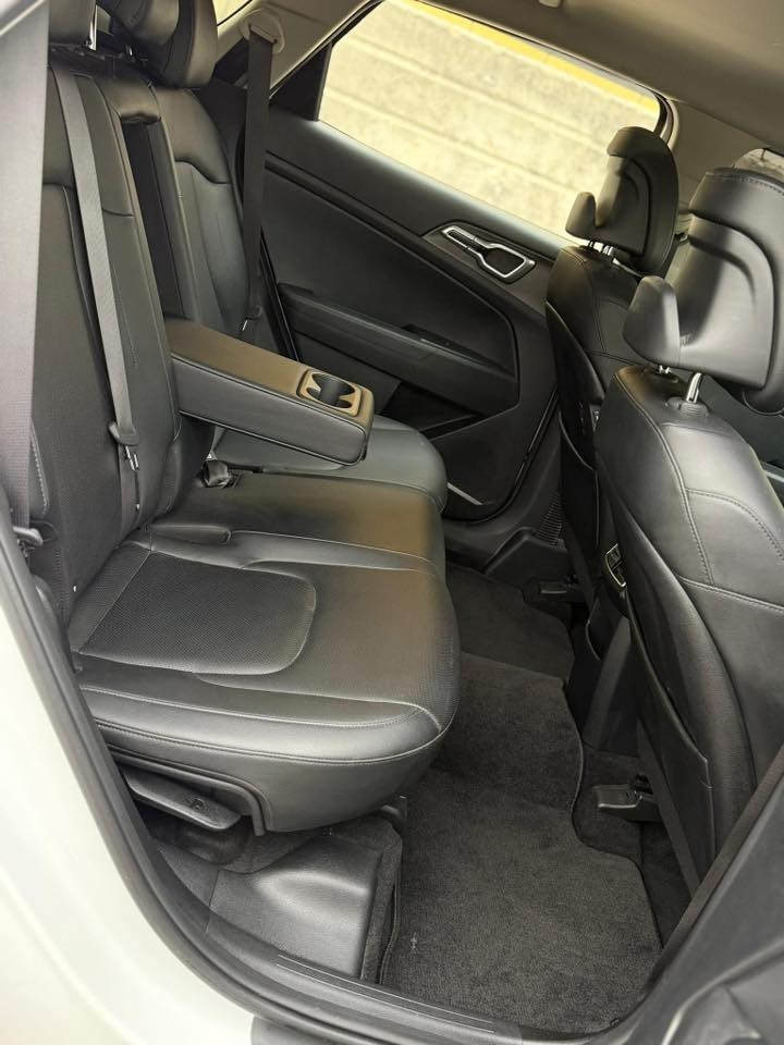 للبيع فقط بدون مرواس
سلام عليكم 

كيا سبورتج 24 ex فول عدا بنراما 

حادث فقط جاملغ و بنيد صبغ بدون ارباك شاصط و لغد مكفولات حتى راديتر مالتها بلادي 

فول عدا بنراما 

رقم بغداد بسمي هزه جديده 

سعرها 200 بيها مجال بسيط 

*********** 

بغداد الدوره
