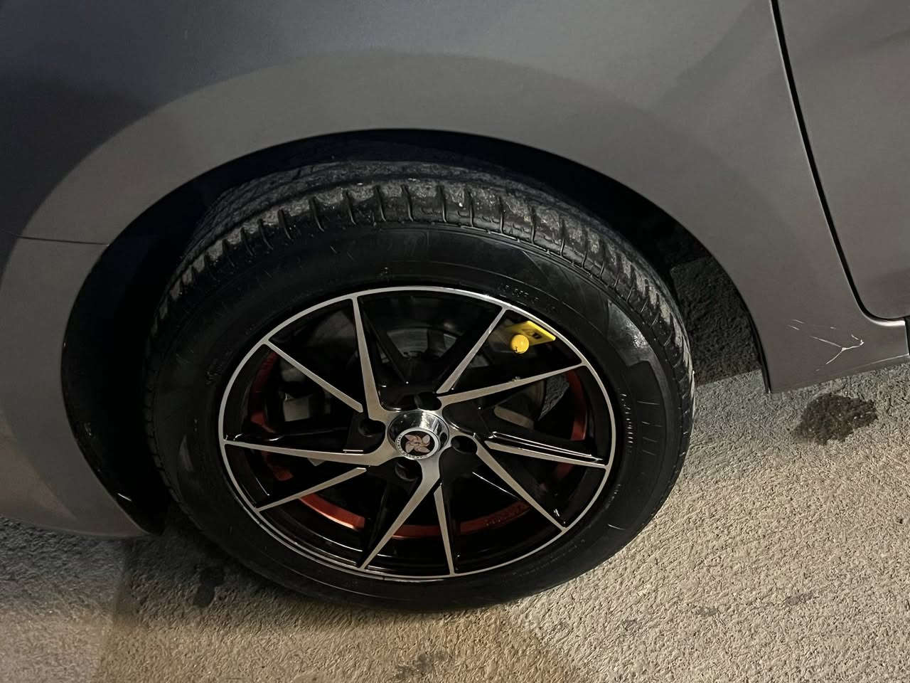 إطارات ويلو للبيع، و مراوس نظيفة وجميلة للغاية کلش بشرت واحد شهر استعمال مکان سلیمانی 
***********
سعر ٣٠٠.٠٠٠ او مجال
مراوس ب عادی او سبورت ٤ برغی 
ماعندی طوسیل
Admin♥️
