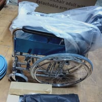 للبيع غير مستخدم بل كارتون 100الف بغداد 07704527132