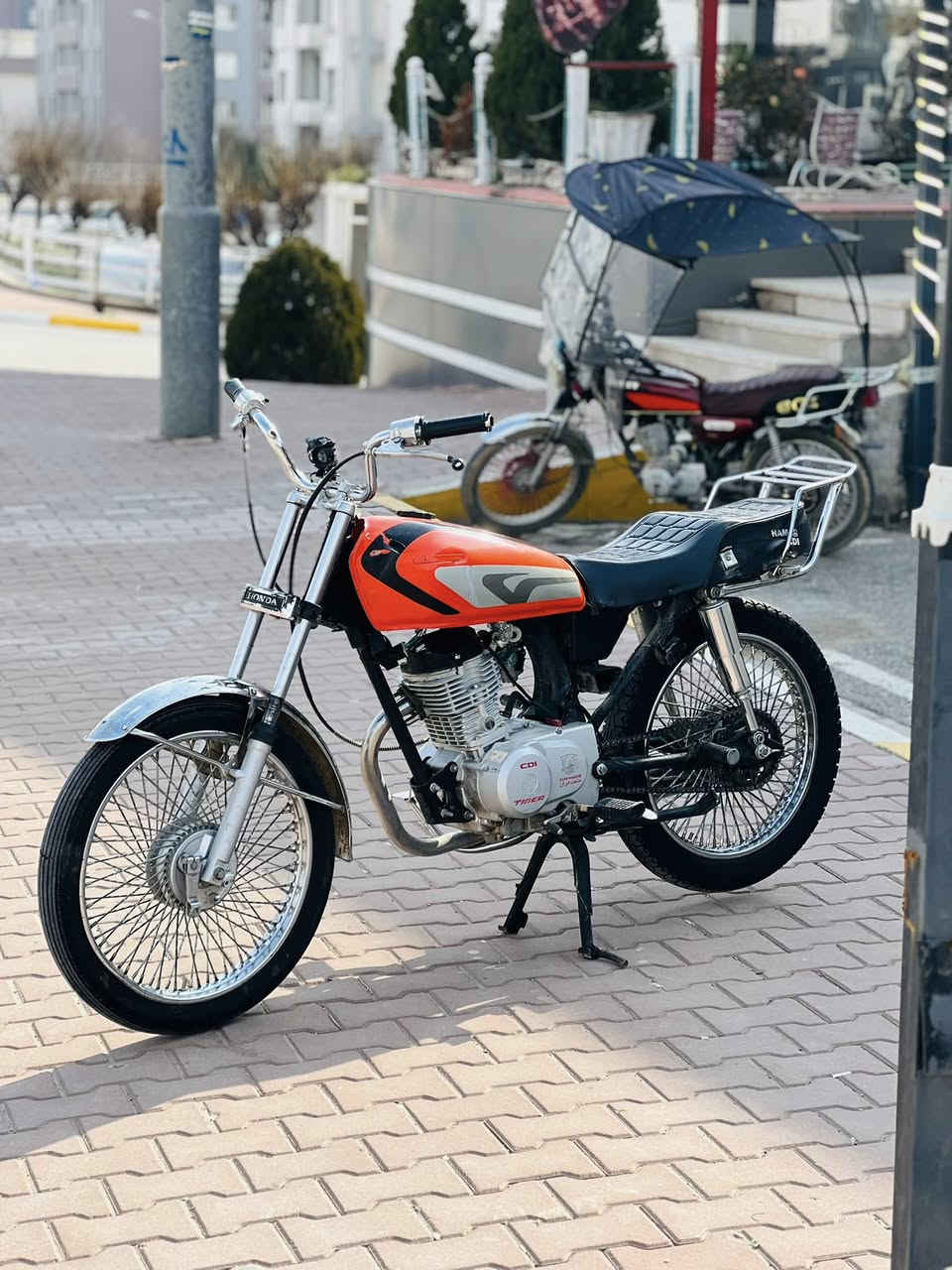 بؤ فرؤشتن و گؤرينه وه Taigar 2023 مه كينه كه پس شانسي باريك فول سه نته ر كامل كاره باي زور زور به قه وه ته به شه رتي 4 كه پس پيش بكات ماله كه دياره سعري 370 و معامه له شوين سليماني *********** ده ستت خوش ئه دمين
