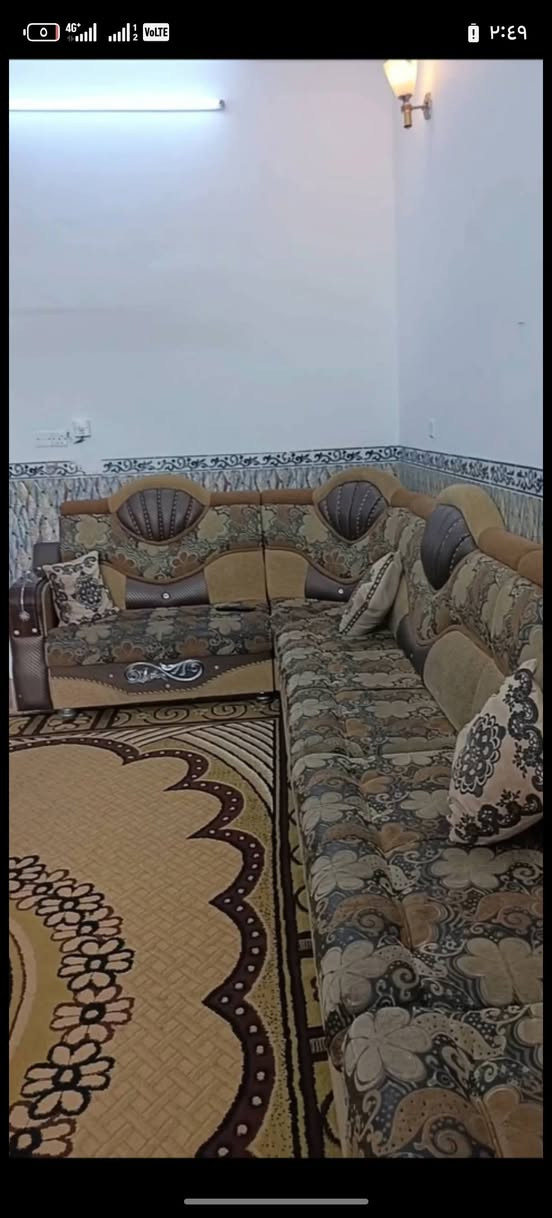 بيت للبيع حي الانتصار شارع 30
مساحته 110 أمتار مقابيل جامع خديجة تبليط جديد وخدمات كامله سند ملك صرف طابو الزهور شرط التحويل يتكون من غرفة وهول واستقبال ومطبخ ومشتملات وبيتونه فول

السعر 62 وبي مجال للتواصل

,, ***********

,, ***********
