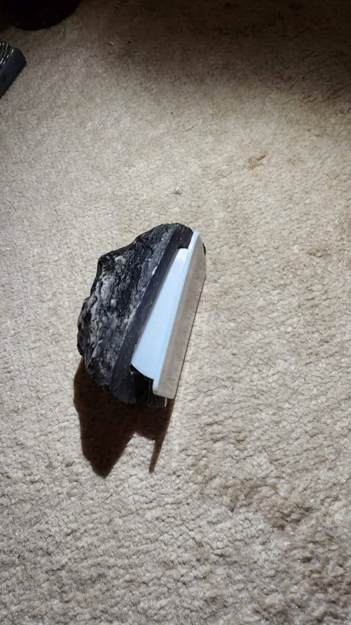 حجر ذو مخبئ سري 
للمفتاح أو الفلاش أو أي شي صغير 
وزن ثقيل _ جودة عاليه 
السعر ١٠ الف فقط


**إذا كنت صاحب هذا الإعلان وتريد حذفه لأي سبب، رجاءا أرسل رسالة إلى الدعم الفني**