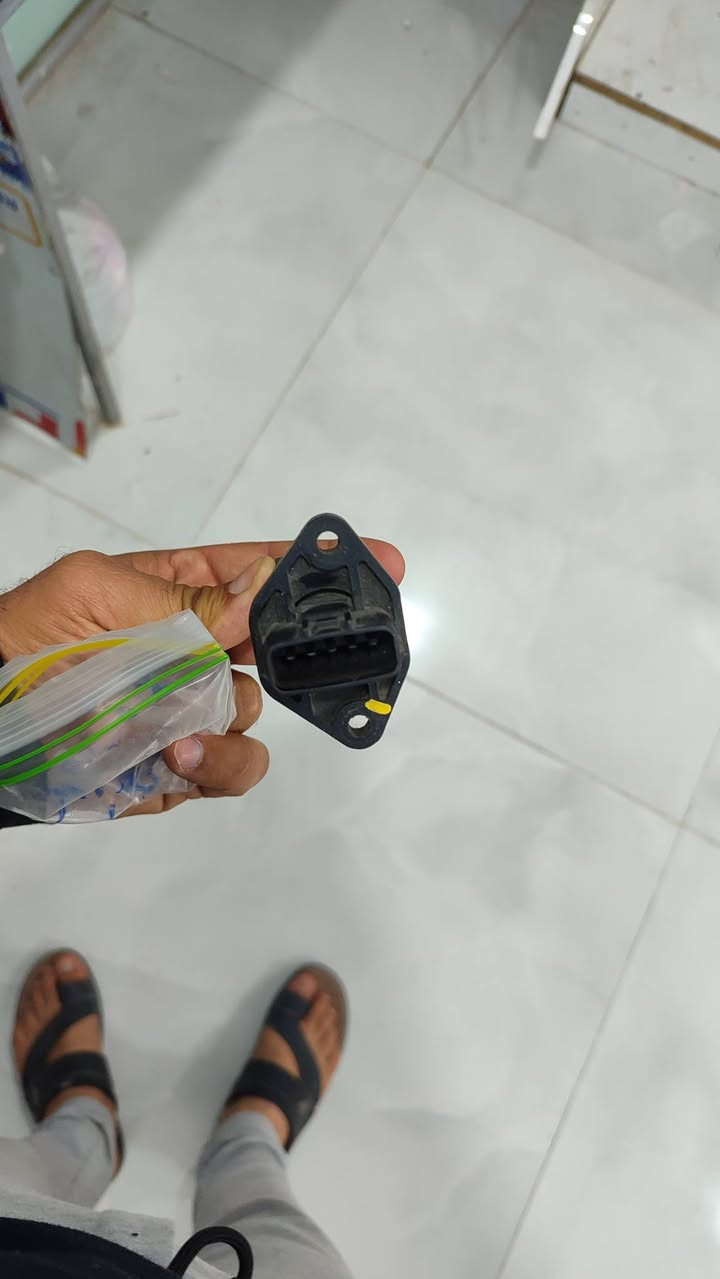 السلام عليكم
عندي ارفلوا مال نيسان بترول مال حاوية الشراي يتصل او يدخل خاص 
***********
