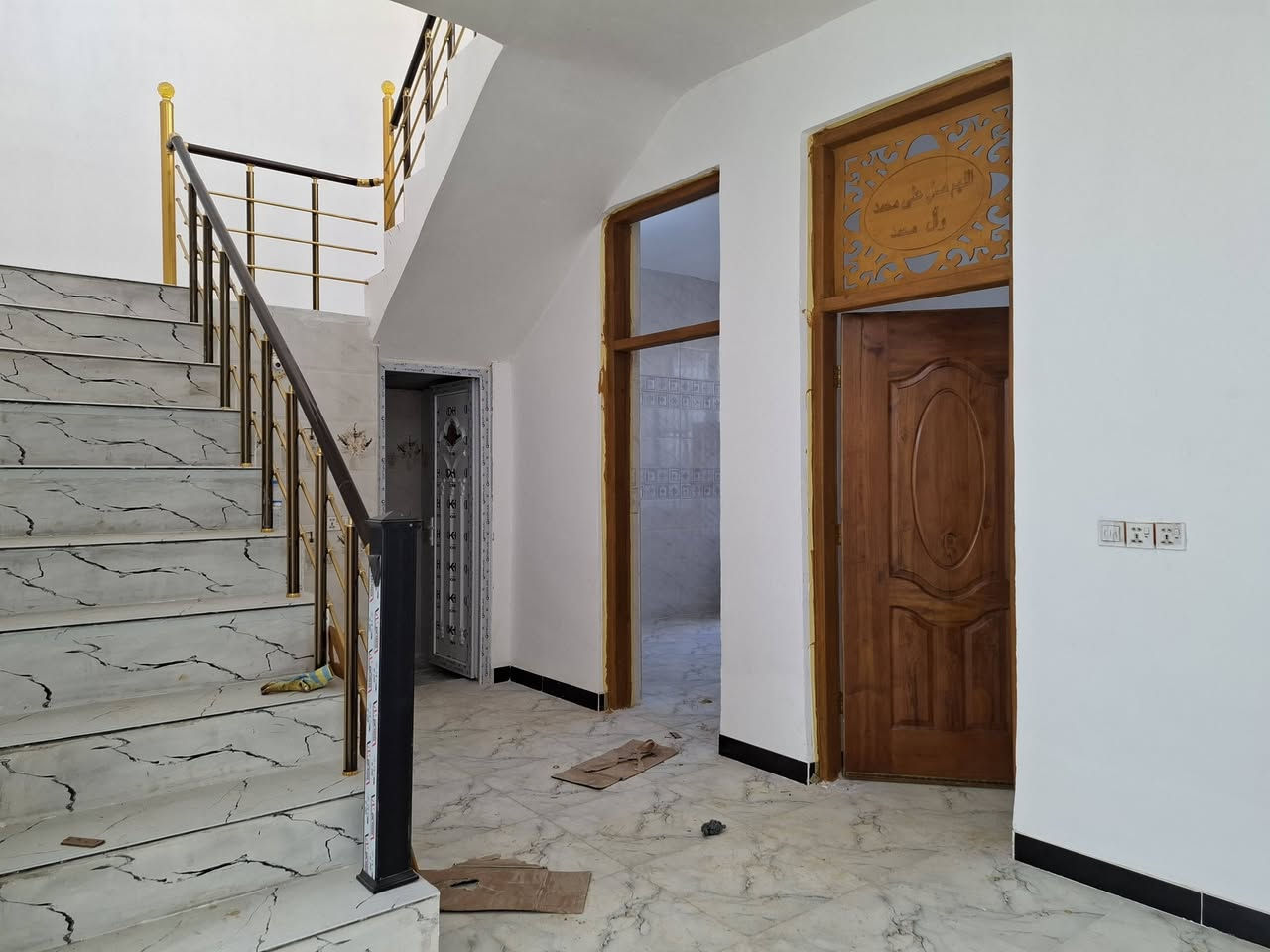 #١٥٠متر طابو صرف 
#موقع جيد  ابي غرق  جهة شارع المركز 
#السعر ١٠٥  غرفتين.نوم هول  مطبخ استقبال  صحيات خارجيه داخلي. كراج   بناء حديث 
للاستفسار اكثر واتساب #***********
