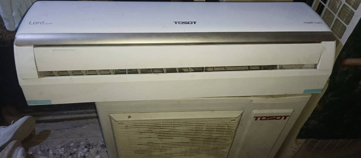 سبلت طنين نوع توسوت كامل مع البواري والغاز مقفول كامل سعرها 400الف مكاني بغداد  حي البتول فوك من العبيدي ***********
