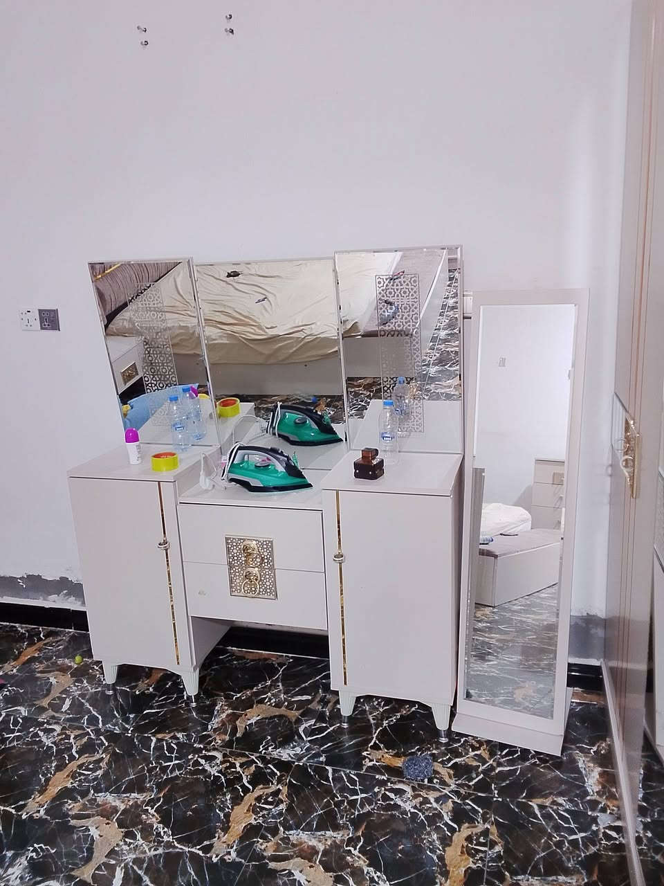 غرفة نوم تركي للبيع اخت الجديده
السعر 700وبيها مجال مكاني الناصريه مركز


**إذا كنت صاحب هذا الإعلان وتريد حذفه لأي سبب، رجاءا أرسل رسالة إلى الدعم الفني**
