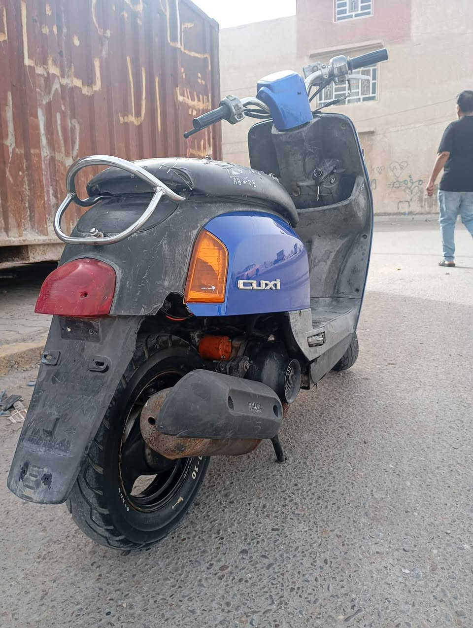 السلام عليكم للبيع دراجة بوليس كابريتر شغالة نكرة سلف كهربائيات كلهة شغالة دراجة بلادية كلهة شغالة قفل ستيرن وقفل جنطة شغال مكينة ناعمة دراجة شلعة ومعدل خير من الله
مكاني بغداد شعب.   السعر ٤٧٥وبيهة مجال
شراي خاص او اتصل ***********
