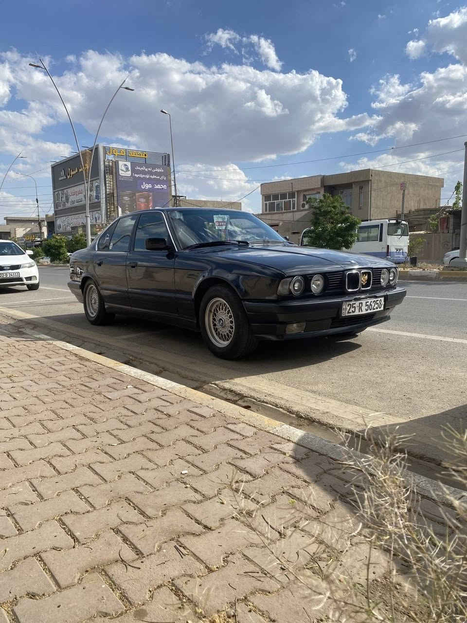 بیێم مۆدیل 1991 ماکینە 520 گێر عادی تەبرید جام کارەبایی کوشن جلد ناو فۆرمیکا رەقەموسەنەوی تازەیە کۆبۆن بەنزینی هەیە سعری 55 مجال *********** كركوك, العراق
