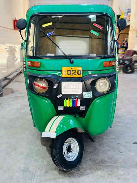 سلام عليكم شباب العزاز ❤️
تكتك 2020/7/22
مرقمه رقم بغداد بسمي 
بيها ضربه الغد ودوسات 
تخم تاير مكينه كير كسل 
تكتك جاهزه كبل الشارع 
مكاني محمودية 
***********
