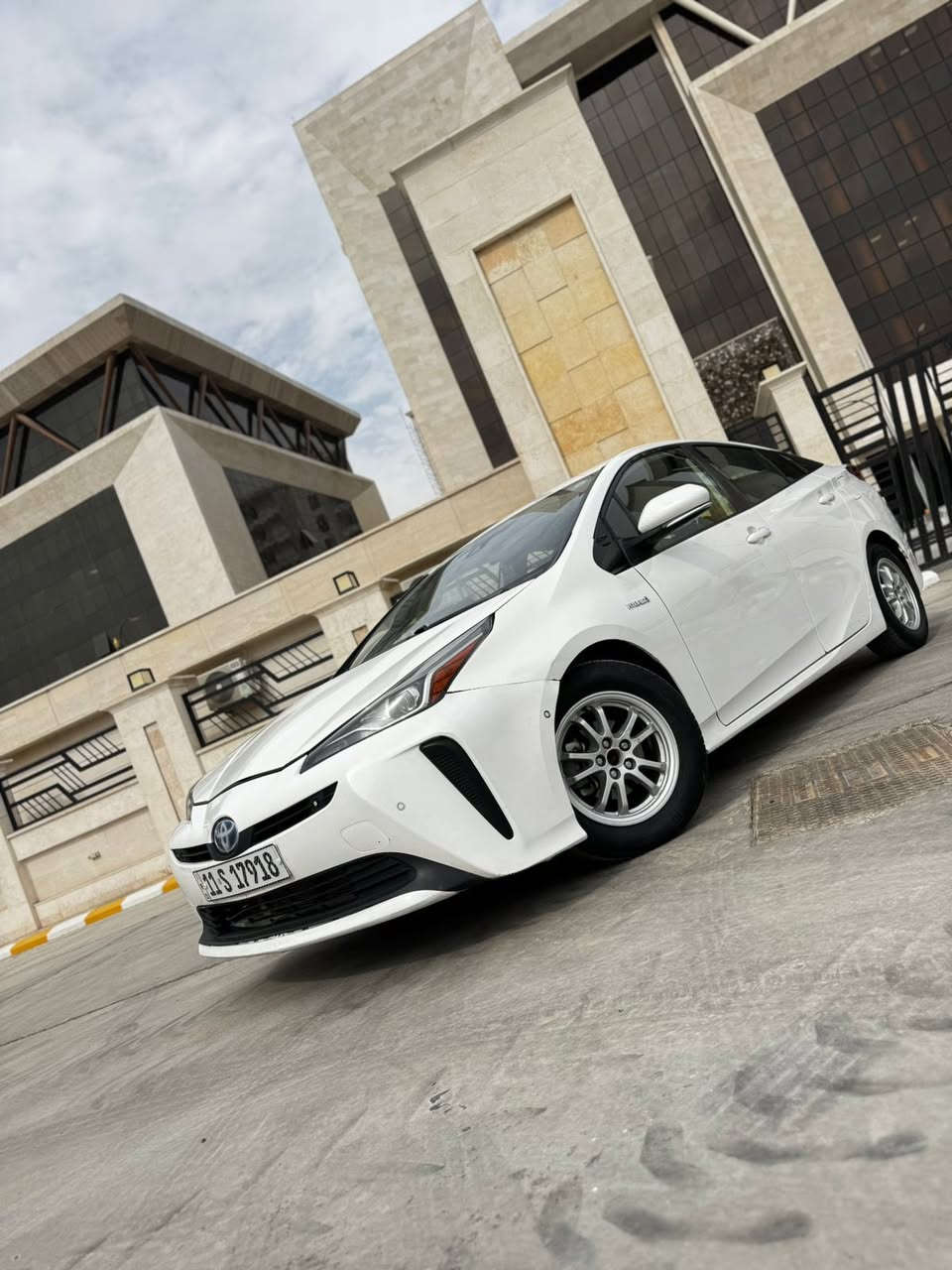 بريوس موديل 2022 هايبرد
قيادة ذاتيه 

مانع تصادم

شحن لاسلكي

حساسات 360

شاشة ابل كار بلي

كامره خلفيه

اوامر صوتيه

معروفه مواصفاتها

بيها 3 قطع صبغ بنيد وجاملغات

عنوان السيارة  💌الفلوجة 

 🚨السعر 110$🔥

 الارقم ***********
