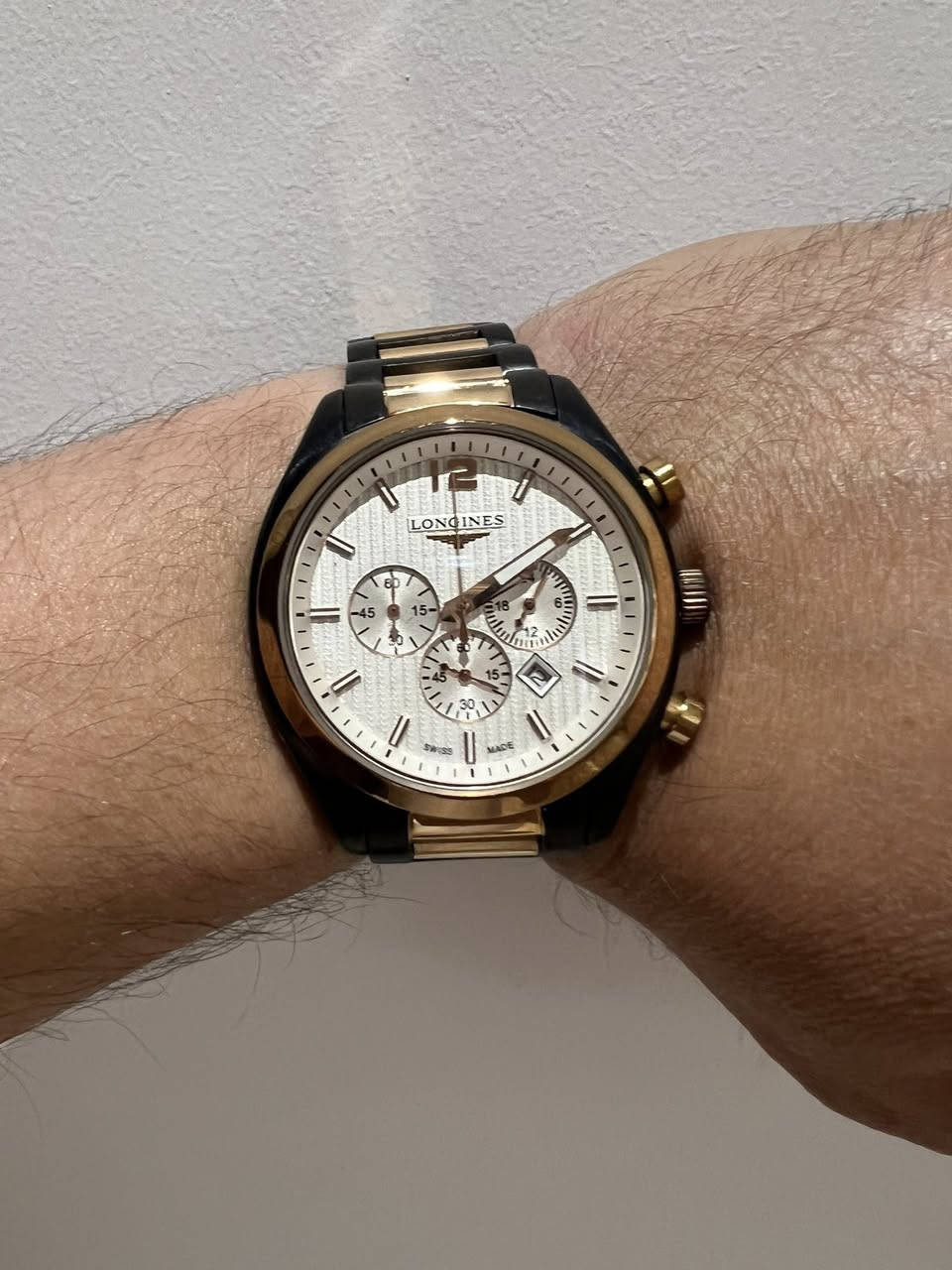 ساعه لونجين بطاريه مستخدمه بدون علبه ب85 الف دينار عراقي للتواصل *********** واتساب
