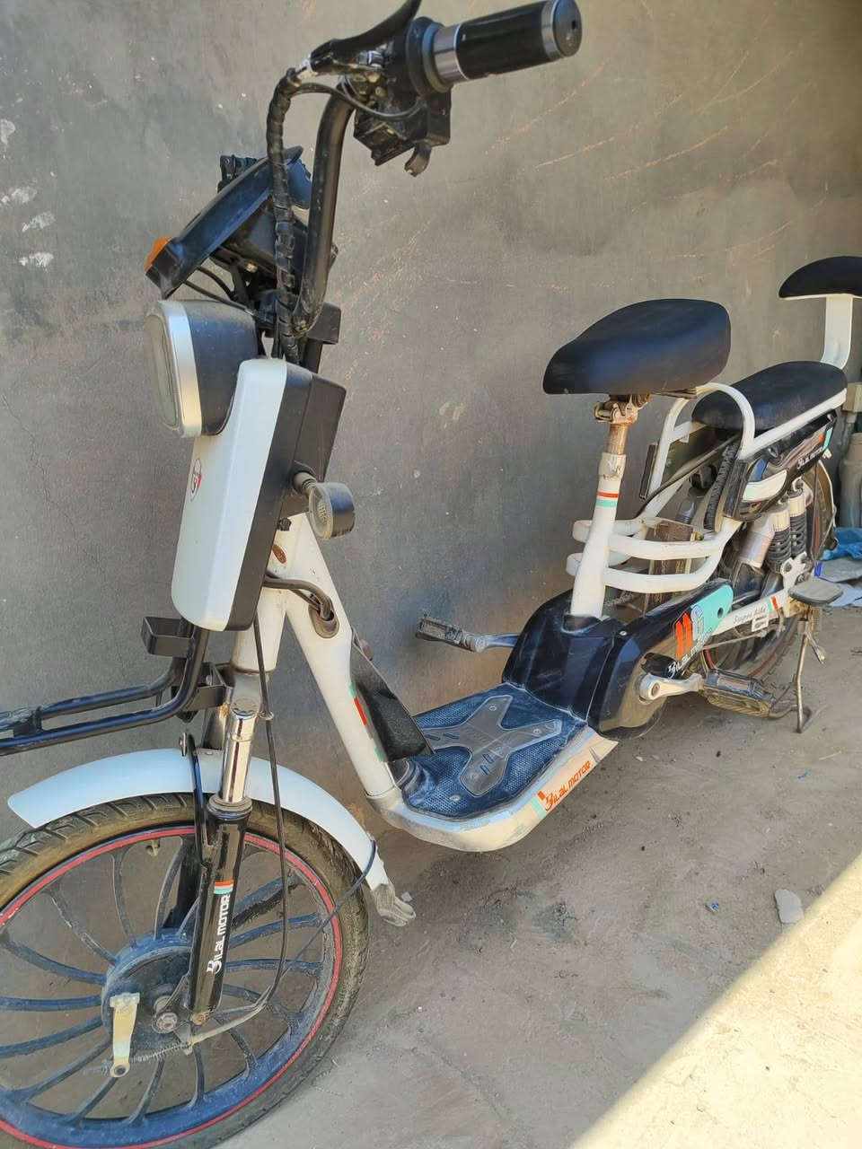 دراجه شحن بدون بطاريات الدراجه شغاله مكاني الحله
***********
