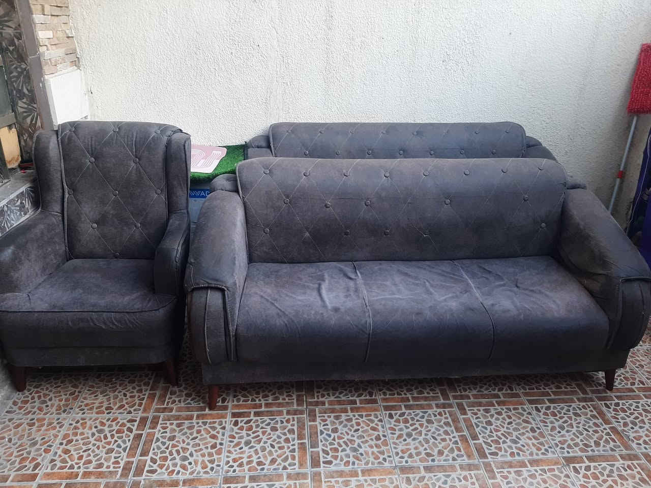 تخم للبيع ٨ مقاعد سعرة ١٥٠ الف مابي كسر بس رادله دوشمه ***********
