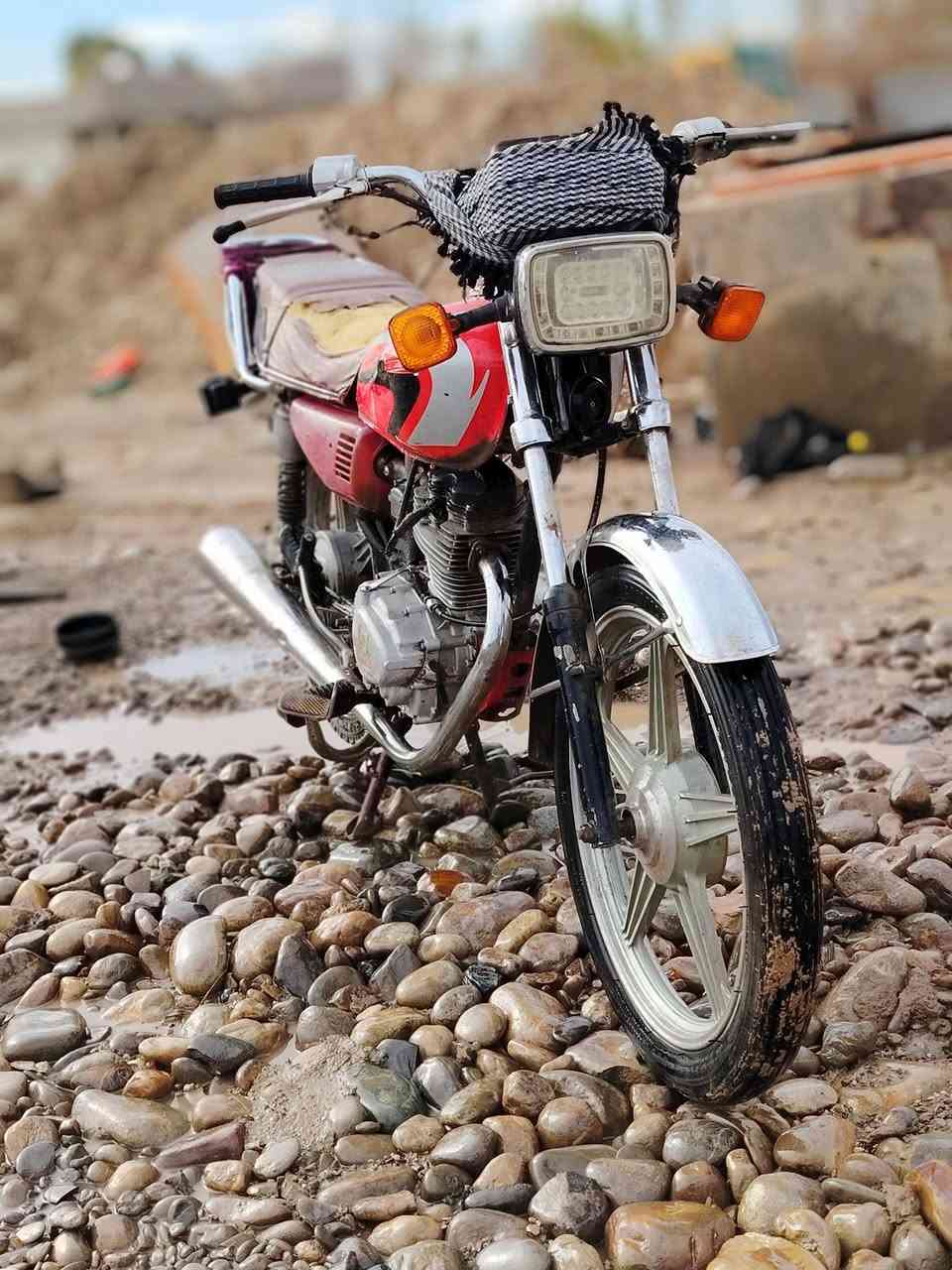 سلام عليكم درجه البيع تيكر ما نقصهه اي شي ***********
