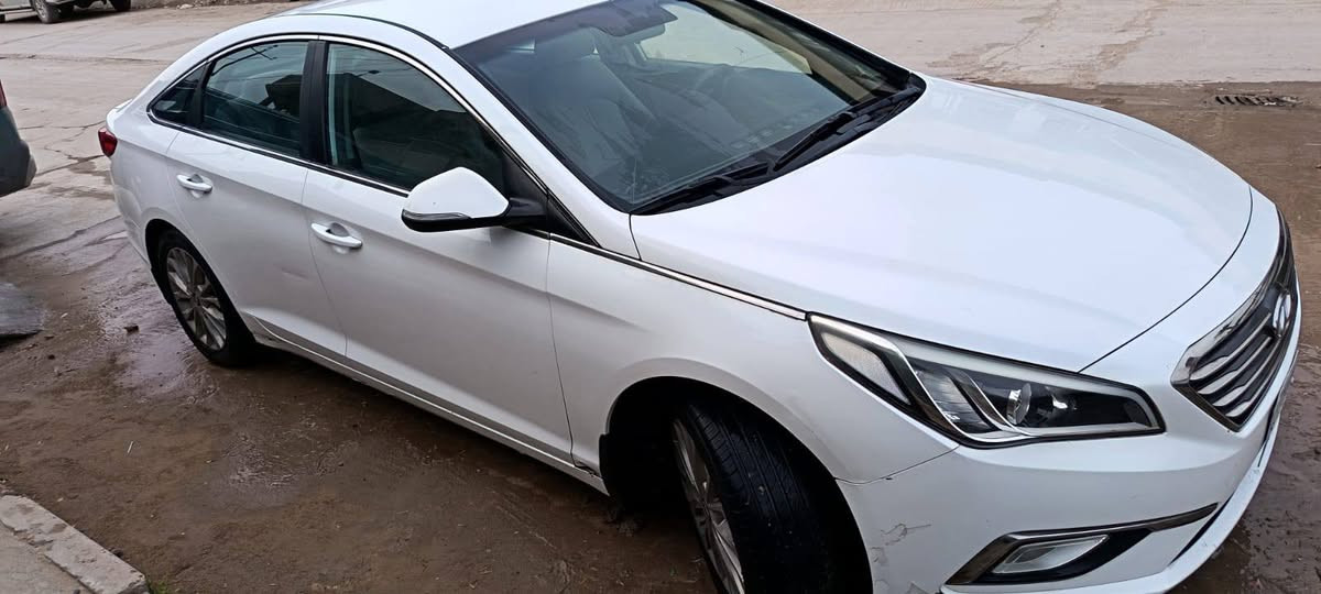 هيونداي سوناتا 2015 خليجي
ماشية 127 الف كيلو
محرك dohc 2400 مفتوح كير مكفول 

🟪 السعر  :: الطلب في التعليقات ويوصلك مباشرة ✍️ 📩

مكفولة من الصبغ والحادث بيها طعجتين صغيرة 
موضحها بالصور مابيها نقص كاملة رقمها الماني 
اتكفل بالتحويل والغرامات مواصفات 
السيارة تبريد قطعتين وشاشه صغيرة وحساس 
وكاميرا كشن السايق كهرباء 
والسيارة سويج مو بصمه

رقم صاحب السيارة 
***********
