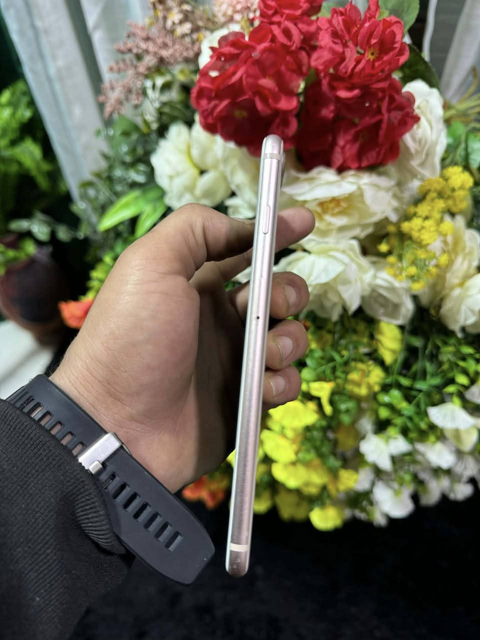 سلام عليكم…مكاني كركوك
جهاز ايفون 8 بلاص لون كريمي ذاكره 64 كيكه بطاريه 100 نموذج M امريكي جهاز كل جسمه بلادي فقط بطاريه اصلي مبدل شاشه 3 خيارات حيل نضيف كلشي شغال بشرط للبيع سعر 120 الف بي مجال شراي اتصل ***********
