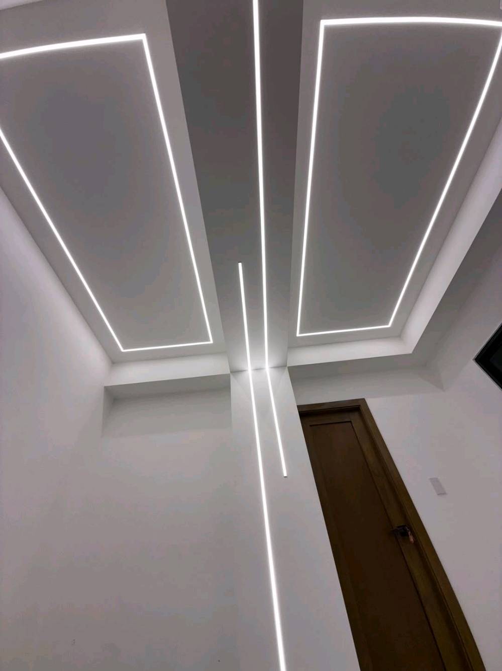 لمتميزون للديكور                                                                      موصفات العمل                                                                         هيكل حديد🕶
جبسم بورد🟩                                          كافه انواع الديكورات الدخلي
اناره بروفايل
صبغ الدور والبنايات داخلي وخارجي🖌️ 
باركيه خشب                                                                         سحب ملكي🏛️    
ورق جدران 
بديل الخشب والرخام 
تشطيبات وترميم شامل 🏠
للطلب والاستفسار الاتصال *********** ابو مصطفى                         اسعار تنافسيه حقيقيه بغداد الكرخ الرصافه🌎
