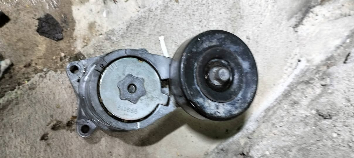 مواد حتياطيه لبيع ملكه ديفور الزغير 
كنبريسر شرط الشغل كير شرط الشغل 
جويتر سلف دينمو واتر بم باور 
رقمي عنواني بصره كلهن كفاله شرط الشغل 
الكير يرهم على بطه مارك كرسته 
***********
