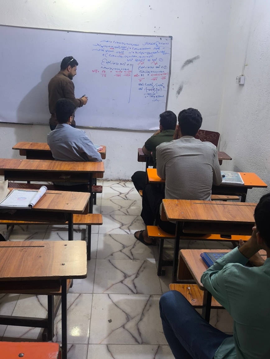 جانت من درس الكيمياء للصف السادس العلمي تحت إشراف الأستاذ عقيل الركابي في مركز النجاح والمستقبل مقابل التربية الأساسية بالضبط صيدا القديمة للاستفسار 
***********
