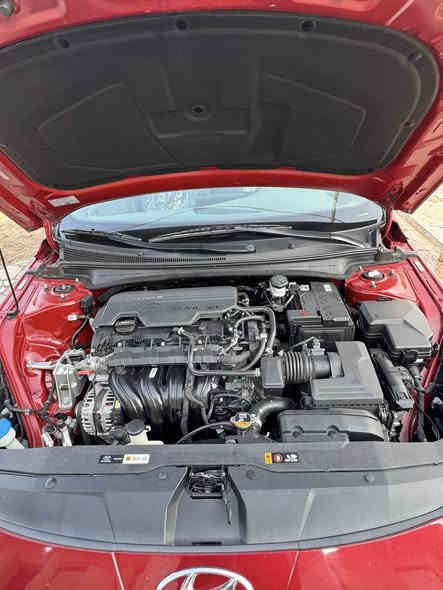 السلام عليكم لنتره 23وارد مريكي سياره ضربتها فقط دعايمه وشبر من البنيد الا يرباك والا اي شي كفاله كلشي سياره بسمي تحويل ثاني يوم رقم بغداد سياره فول الفول من ماعده فقط الفتحه جاهزه لون شبابي مميز جمبازيا سياره ستخدام شخصي   سعر 155$ وبيها مجال ماشياء 55 ميل سياره ميسان صاحب السياره الستفسار ***********
