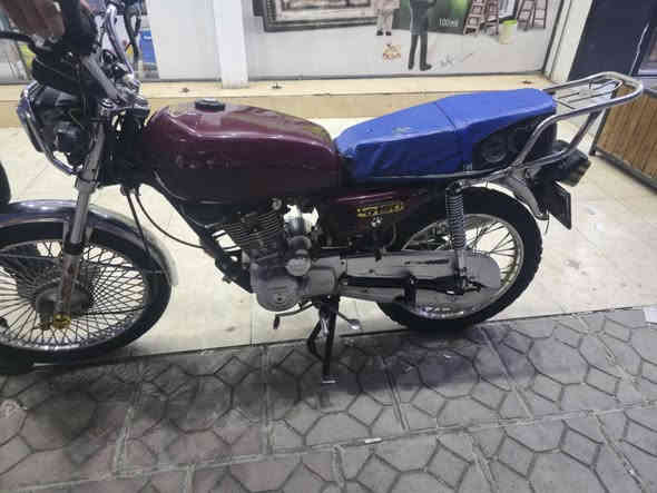 للبيع متور سافين خمسة مرش شغال كامل 
بدو شوية تزبيط موديل 2019
بسعر البلاش 250 الف وفي مجال
للتواصل *********** وفي واتس
