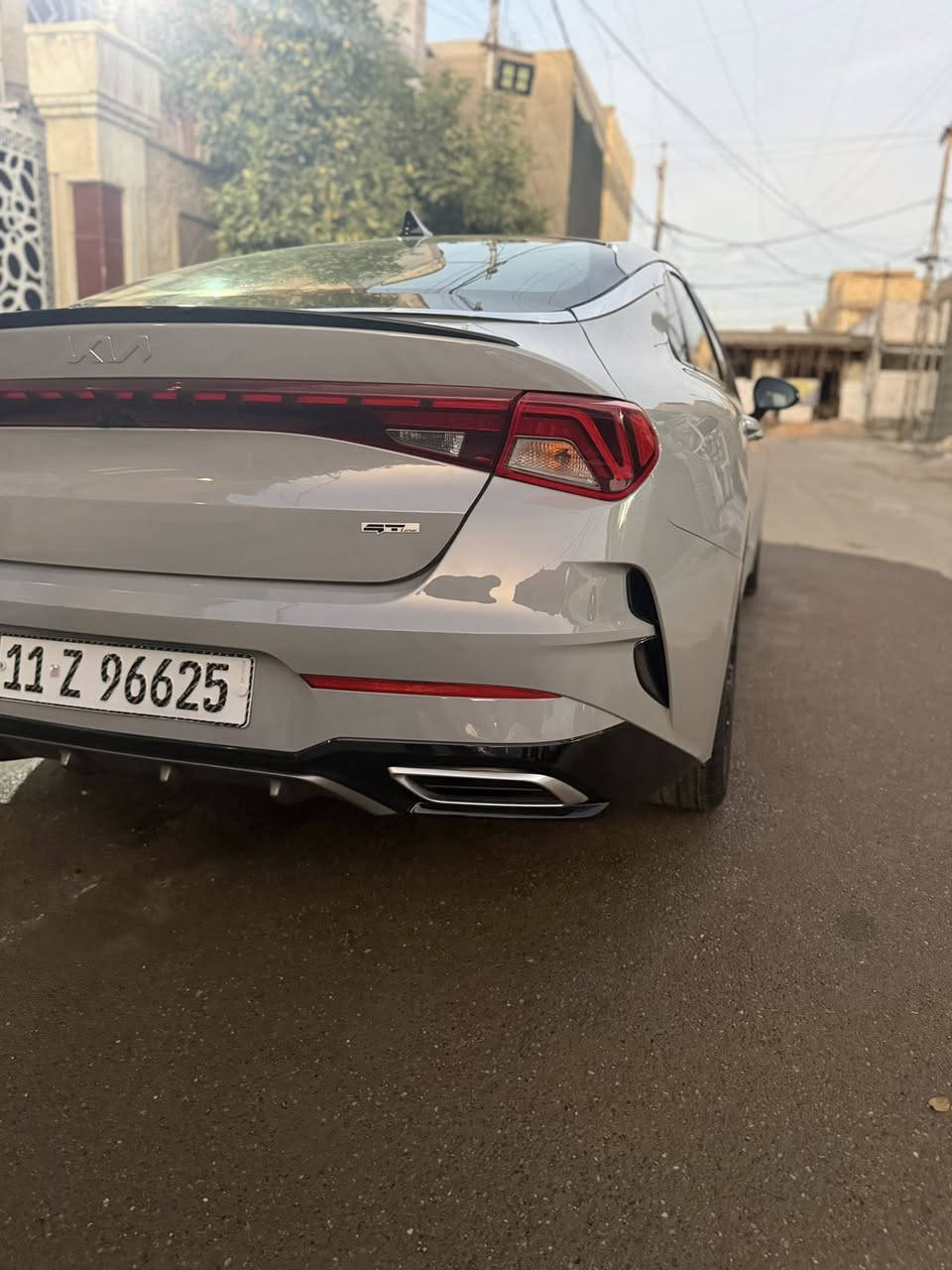 السلام عليكم كي فايف موديل2024
مواصفات جي تي لاين فوول للاخير
اللون سمنتي مميز حادث السياره والسونار موضح بالصور 
بدون صبغ بدون ايرباك سيارة بلادية ماشية 11 الف

مكينة1600تيربو
مواصفات 
بنوراما 
بصمه
شحن هاتف لاسلكي 
قياده ذاتيه ؏ الخطوط السريعه
هاند بريك بصمه
تشغيل عن بعد 
مثبت سرعه 
نضام ABS
مانع انزلاق حساس أطارات 
بك لايت ليد
شاشة
كامره دواره
الاسلكي 
شاشه اعطال
ويل كورم لونين
رادار جانبيه
مراقبة النقطة العمياء
رادار الخطوط البيضاء 
اشاير بالمري 
كشنات جلد +كهرباء +تدفئة
لايتات ‏3 عدسات 
نضام قياده أيكو + سبورت +سمارت +نورمال
بلوتوث + aux + usb
فول تحكم ستيرن
كير أوتو + عادي
ئوتو بريك 
‏ ‏الخريطة
ستيرن حرف. Led D +  زينون
توقف ذاتي عند الرجوع
صندوك بصمه
‏AUTO HOLD
تصميم خارجي رياضي
نظام الملاحة
مصابيح خلفية LED
مصابيح ضباب LED
السعر 217
مكان السياره بغداد البياع
الاستفسار
***********
