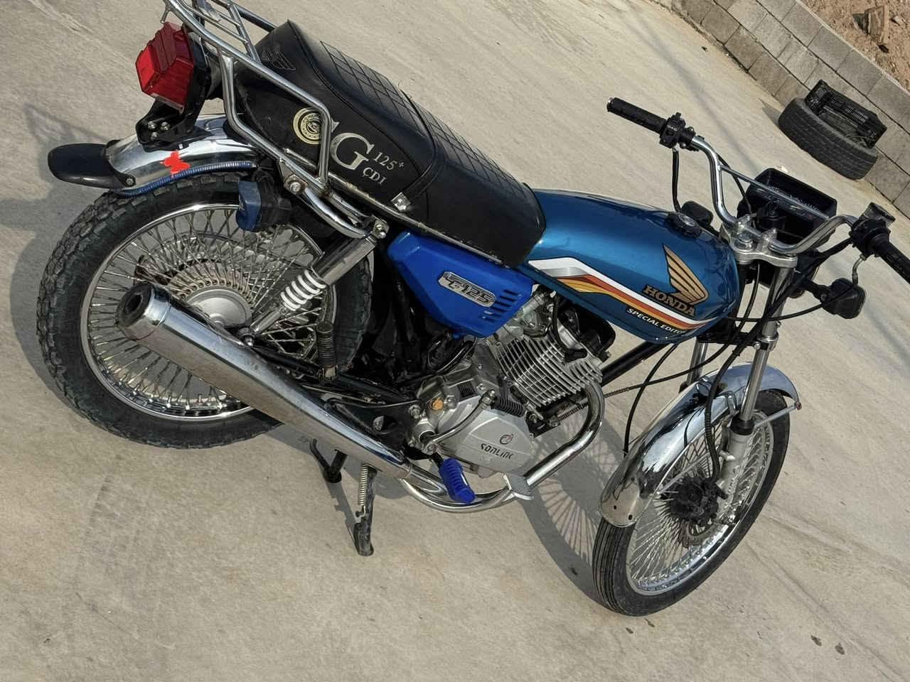 عندي ماظور إيراني لبيع موديل 2023محرك١٥٠كبس ما مفتوح 4كير منفيس اصلي كهربيات كلو شغال ابشرط ماطور حيل نظيف كزوز جبير سعر 525 بي مجال قليل رقم ***********
