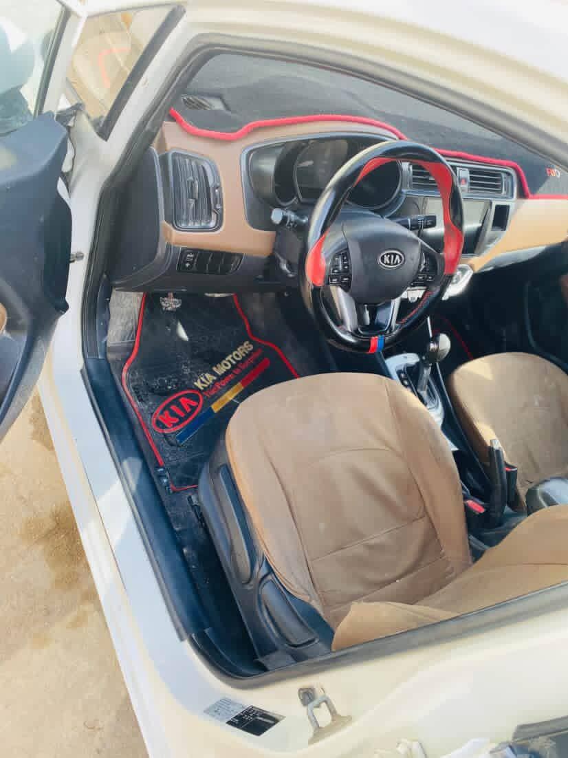 للبيع كيا ريو موديل 2012 سيارة كفاله ماعدا جاملغ امامي فقط صبغ بدون داخل مكينه ١٦٠٠ قطرتين رقم اربيل شرط مداور او وكاله مكانها نجف كوفه السعر ٧٨ بيها مجال قليل***********
