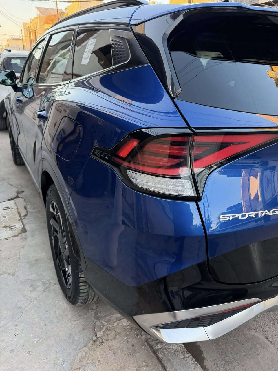 ﷽
 

سبورتج (2023) وارد امريكي
🪶🪶🪶🪶🪶🪶🪶🪶🪶🪶

فول مواصفات 1/1
مواصفات:- بصمه - بانو راما - محرك 2500
صندوك كهرباء - رادارت - حساسات- مري شفط
الكشنات جلد وذاكره وكهرباء وتدفئه وتبريد
شحن لاسلكي - تشغيل عن بعد - قطعتين تبريد
خمس كامرات - سايد بريك دكمه -
‏الحادث مالتها جاملغ وباب بدون ايرباك 
رقم بغداد بسمي 
 

مكان السياره ( بغداد -حي الجامعة)
***********
