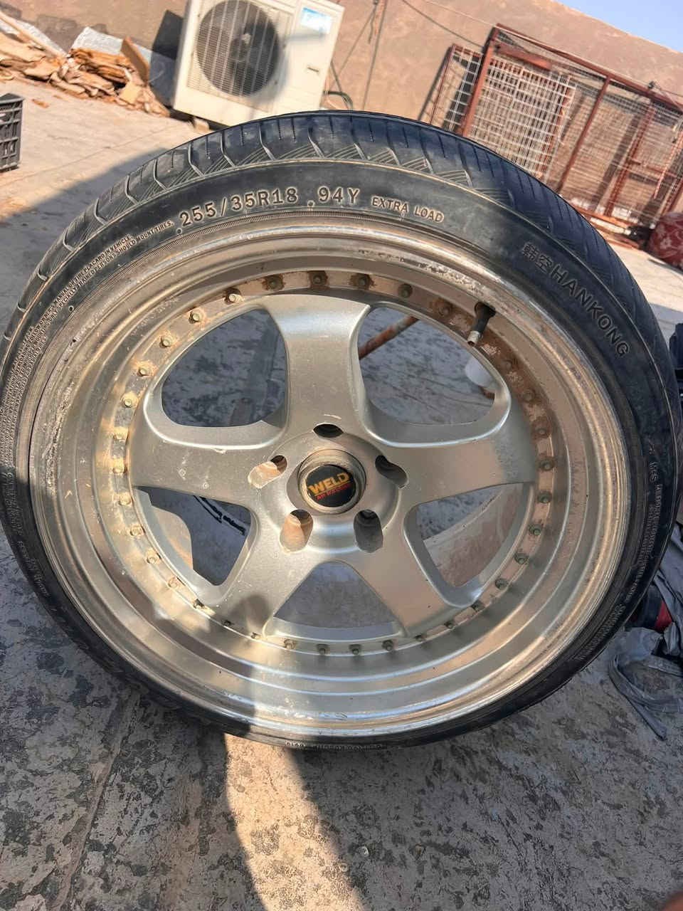 سلام عليكم ويلات bmw f01 حجم 19 زوج هنه وتايراتهن الواحد ب100الف لا ملحوم ولا مفطور ولا عواج + وياهن هذا الويل حجم 18 الي يفيده هوا وتايره ب70 الف وهم لا مفطور ولا مصلح ولا بي عواج واذا تاخذهن كلهن مره وحده احسبلكياهن ب250 مكاني بصرة شط العرب رقمي ***********
